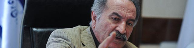 تا با استعفای من موافقت نشود معرفی اقتصاددانان جدید خلاف قانون است